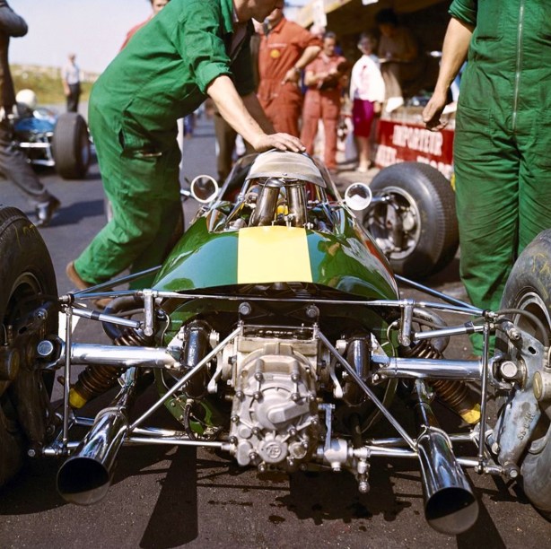 Lotus 33 rear
