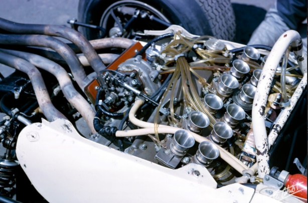 Honda RA272 engine