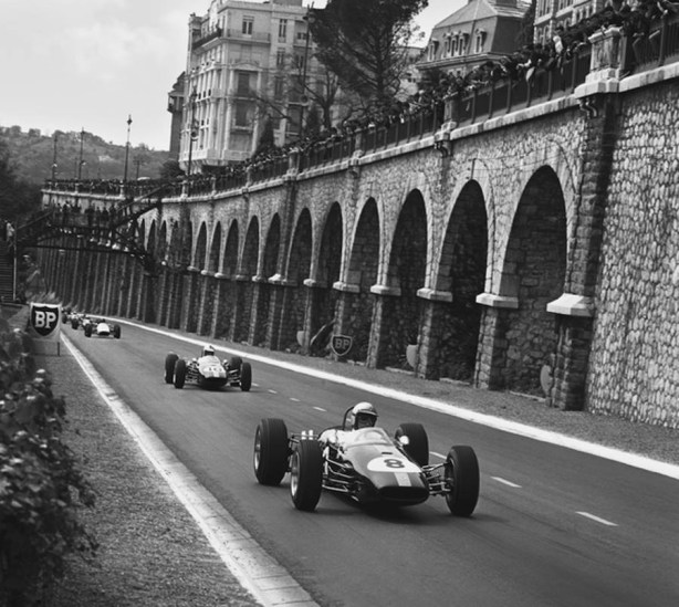 Brabham_Hulme BT18 Honda (F2) Pau GP 1966