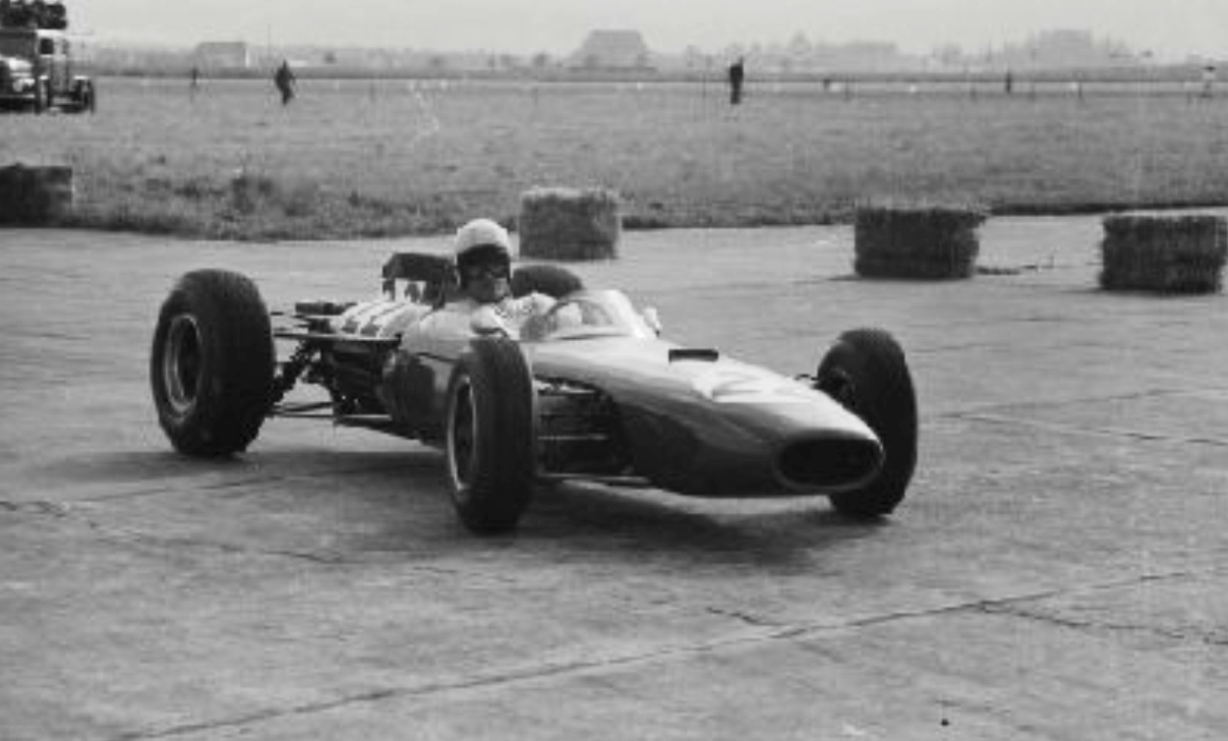 Miniature Spark 1/43 Brabham BT11 #22 Bob Anderson GP Autriche 1964, état Neuf (boîte Vitrine)