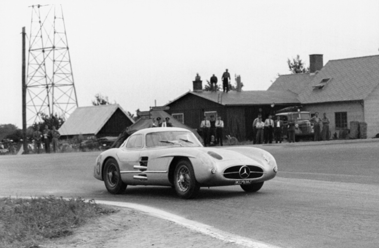 Mercedes Benz 300SLR Coupe… | primotipo...