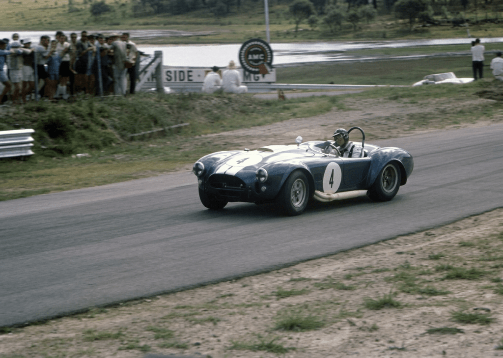 Lakeside ATT 1965 K Miles Shelby Cobra-1