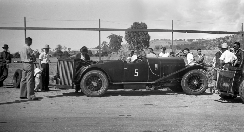 Bentley 4.5 EWaters Bathurst GP 3-1940 -2 -DarrenHenryColl-