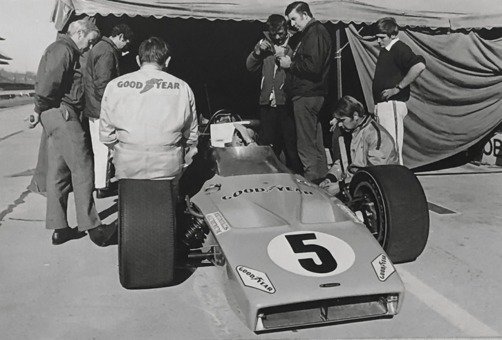 McLaren M15 Offy Indy 1969 test